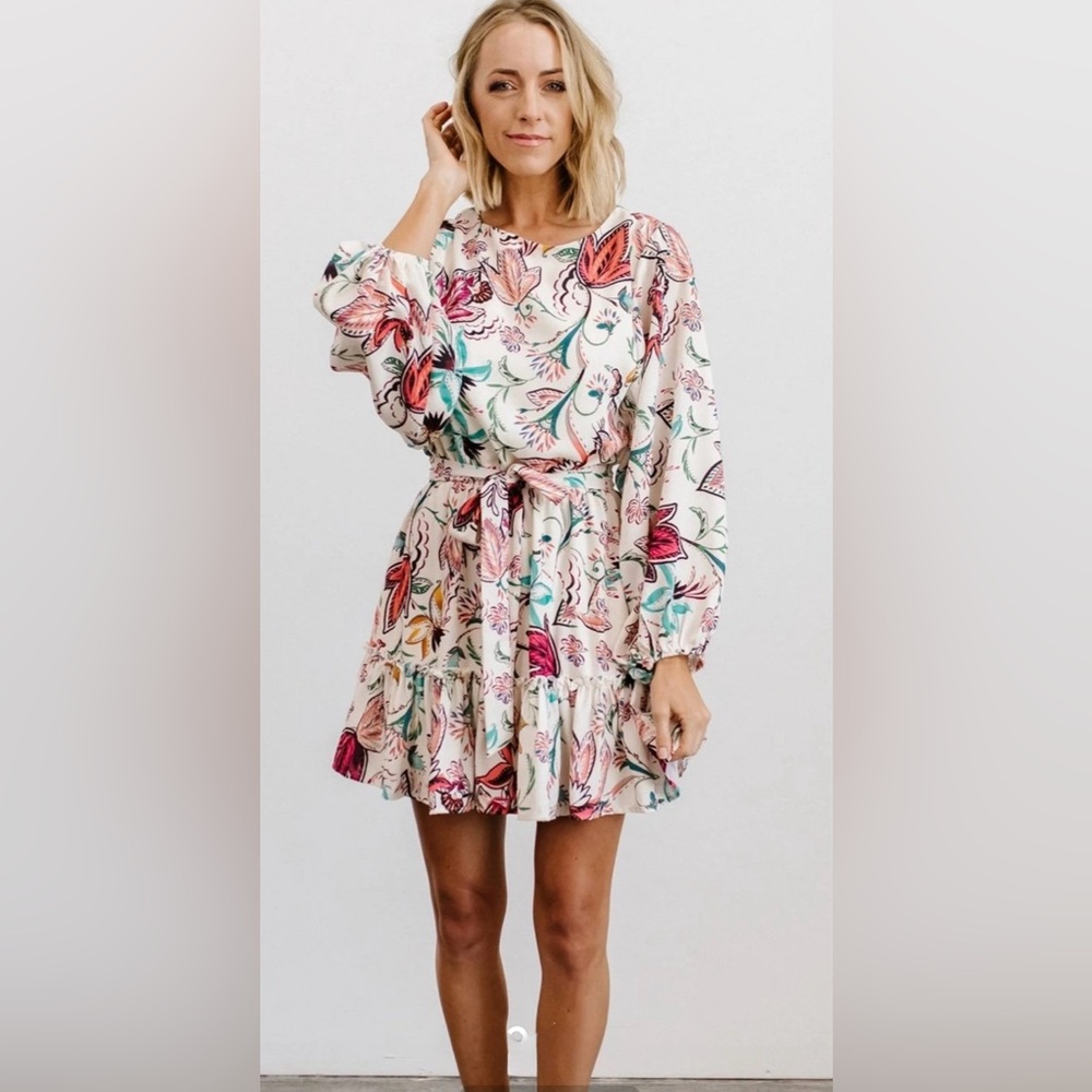 Flying Tomato Floral Dress Size Small